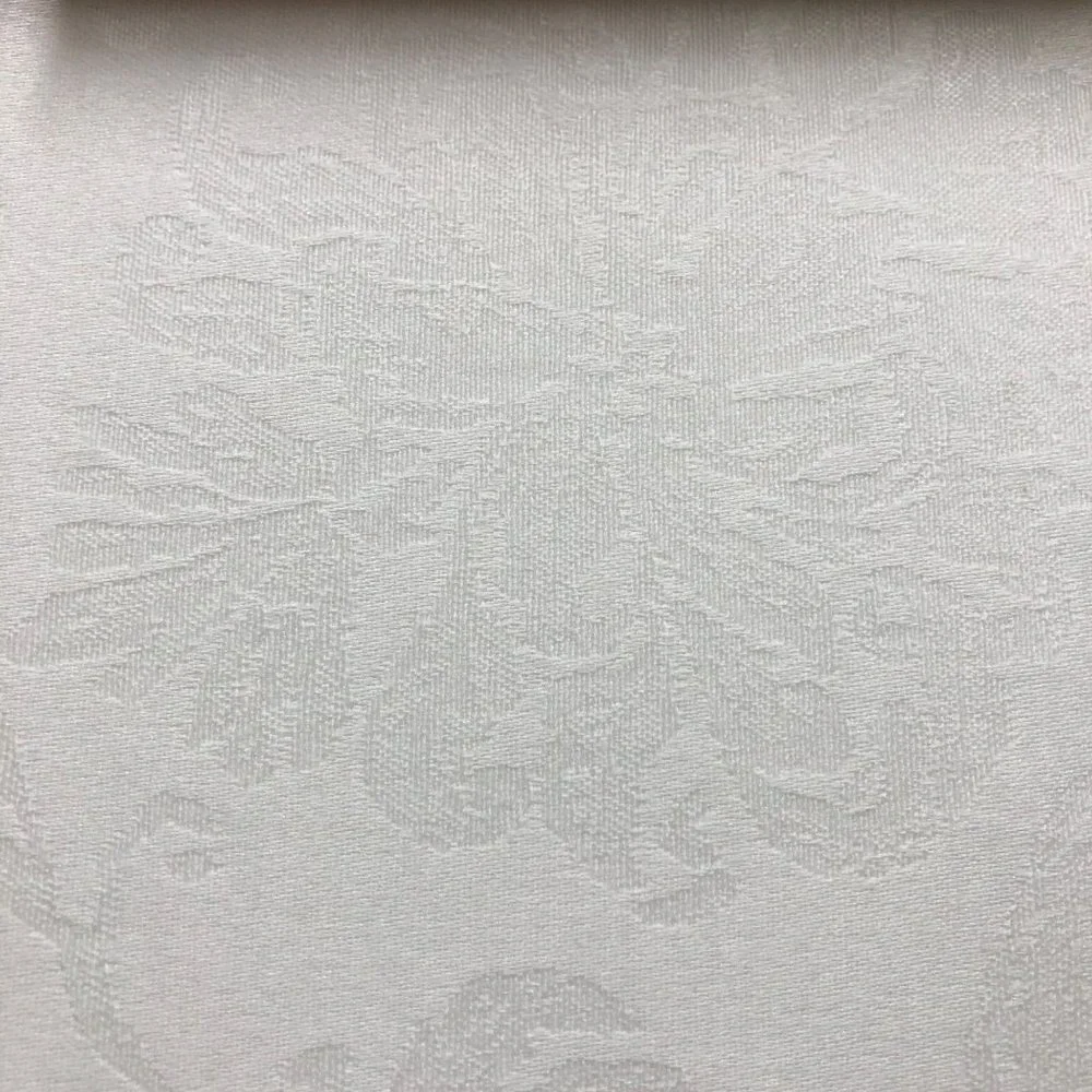 TABLECLOTH‎ HOLIDAY MEDLEY FOR CASUAL OR FORMAL DINING 60 X 84 NWT